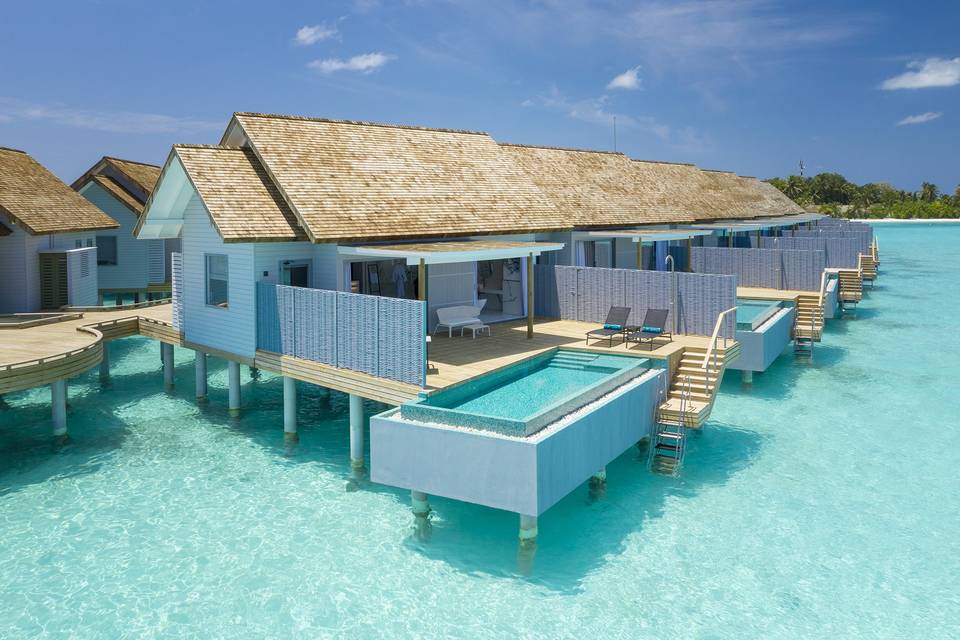 129639-outrigger-maldives-maafushivaru-resort-water-pool-villa